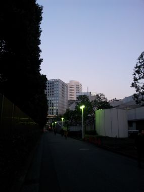 Walk to Hotel from Train Station