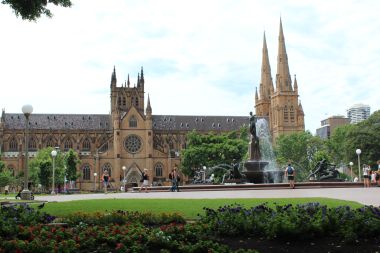 St Mary's Cathedral and Fountain