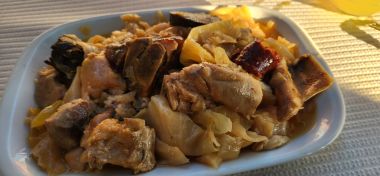 Monchique-Style Cabbage ("Couve a Monchique") - Half Portion