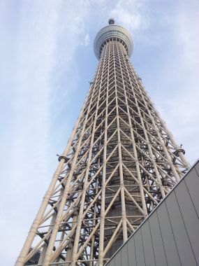 Tokyo Skytree - Up Close