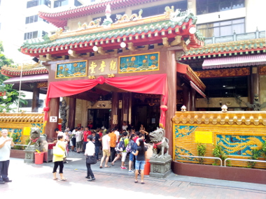 Kwan Im Thong Hood Cho Temple (178 Waterloo Street)