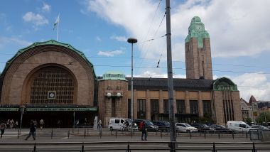 Helsinki Central Railway Station (Rautatieasema Jarnvags Station)